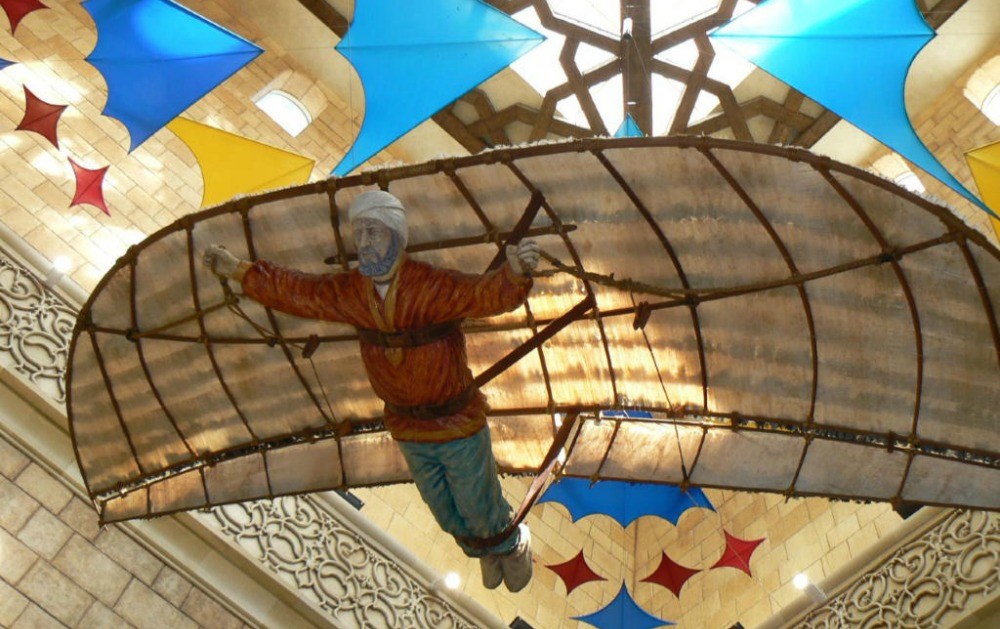 Seorang Ilmuwan Muslim Pertama yang Mengembangkan Alat Penerbangan & Sukses Terbang