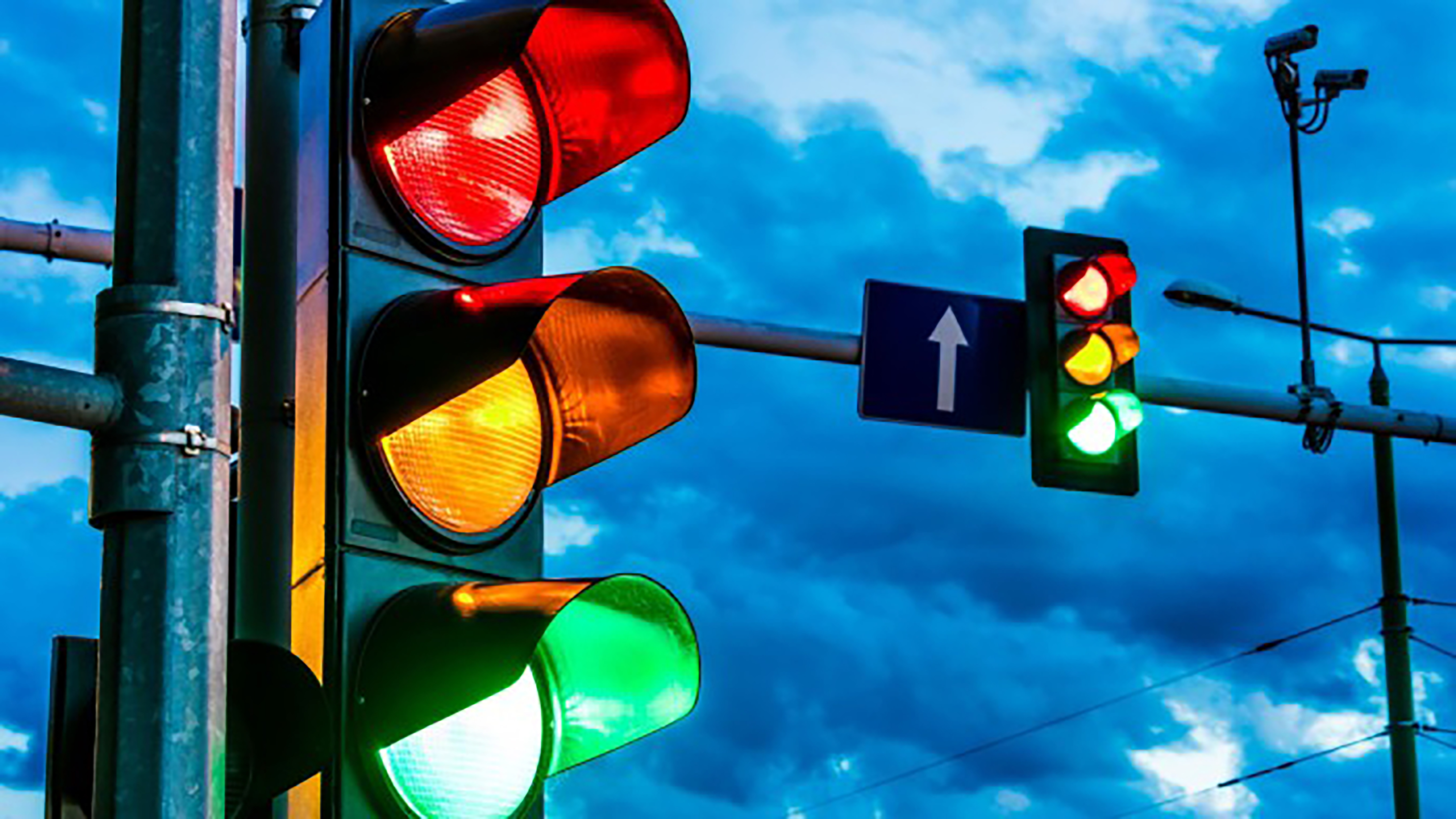 Demi Atasi Kemacetan Kini Lampu Merah di Kota Jakarta Menggunakan AI