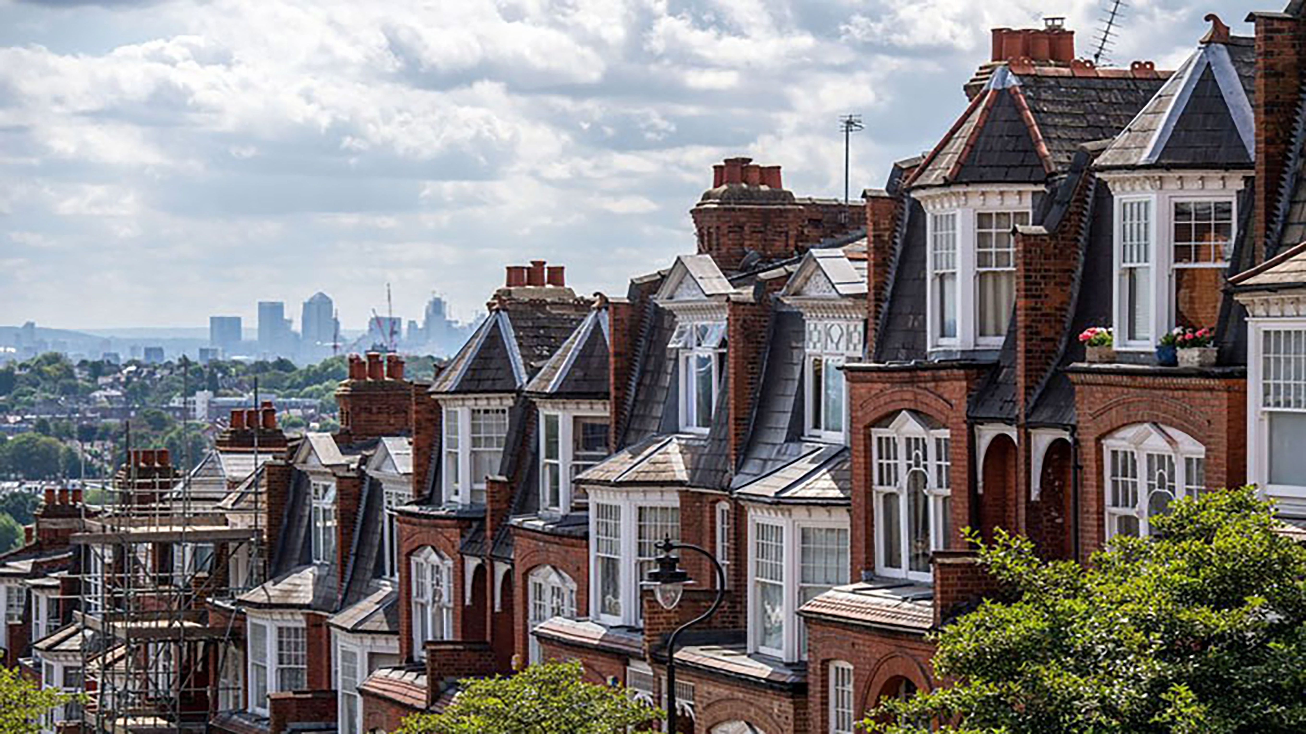 Wajib Punya Koneksi Internet Cepat Jika Bangun Rumah di Inggris