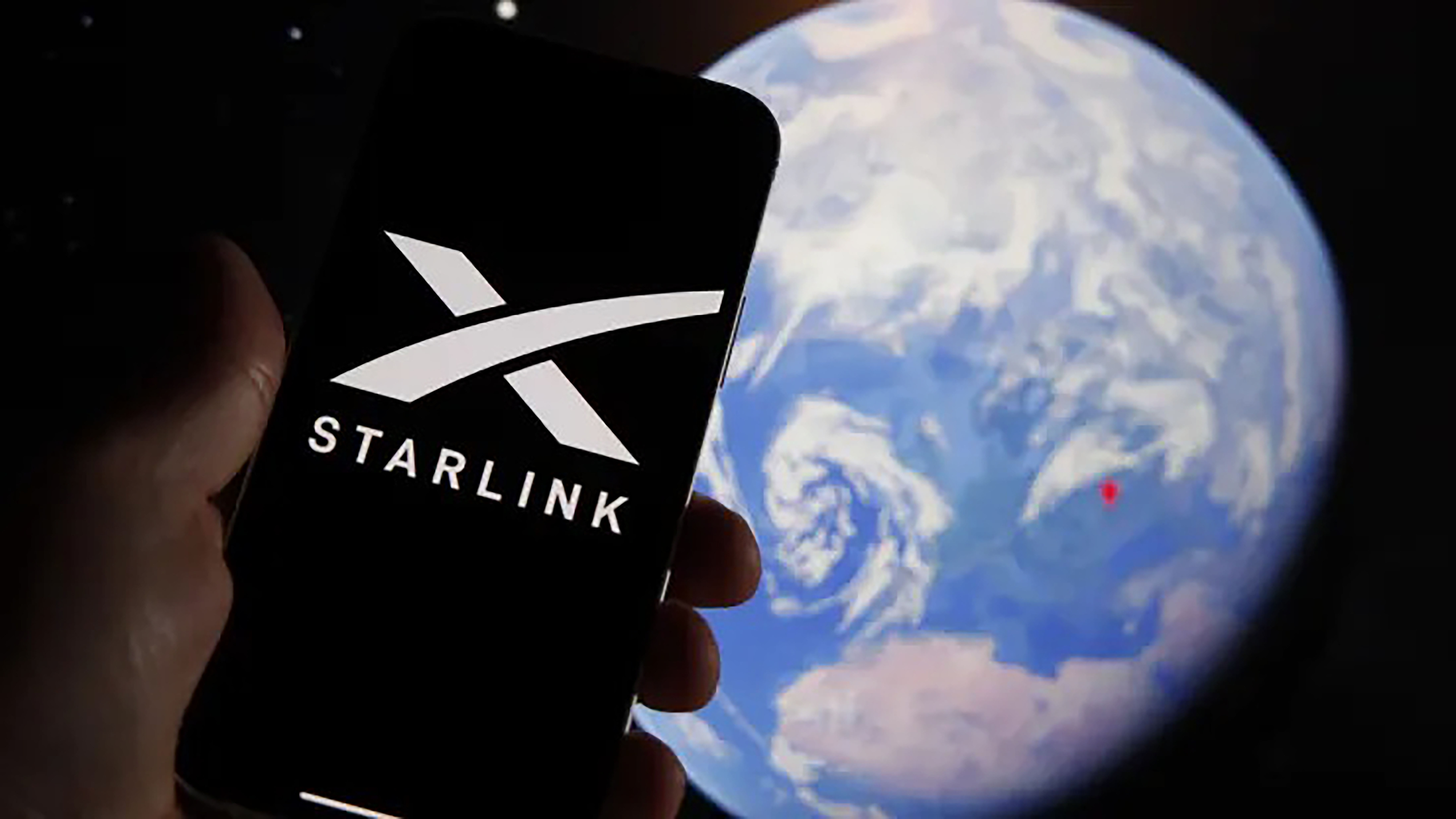 Elon Musk Resmi Luncurkan Starlink di Indonesia