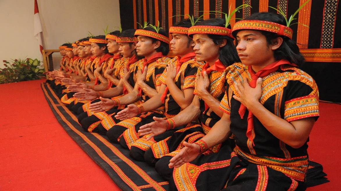 Ternyata Tari Saman Ditarikan oleh Para Pria